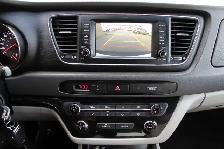 2017 Kia Sedona LX CarFax Clean Certified 2 Year Warranty - Photo 30