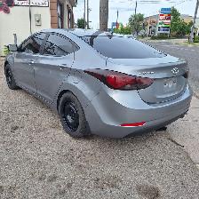 2015 Hyundai Elantra GLS, 38 service records on CarFax, drives v - Photo 8