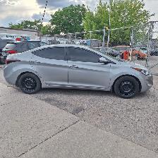 2015 Hyundai Elantra GLS, 38 service records on CarFax, drives v - Photo 11