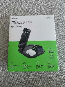 Belkin BoostCharge 3-in 1 Magnetic Foldable Charger