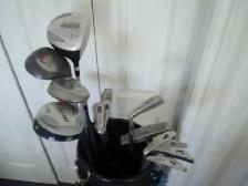 MEN'S R.H. GOLF CLUBS ( WITH TAYLORMADE DRIVER ) - Photo 5