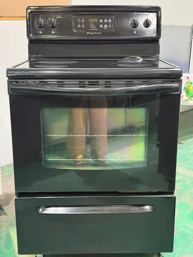 Frigidaire Glass Top Stove (S4300) Free Delivery $495 Only