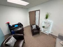 Private Office for Rent - 3 mins from QEW and Walkers - Photo 5