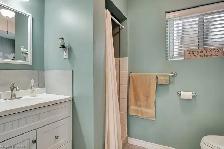 Room rentals available immediately in Kitchener - Photo 3