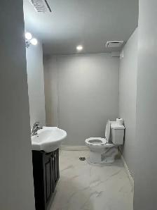 Room rentals available immediately in Kitchener - Photo 7