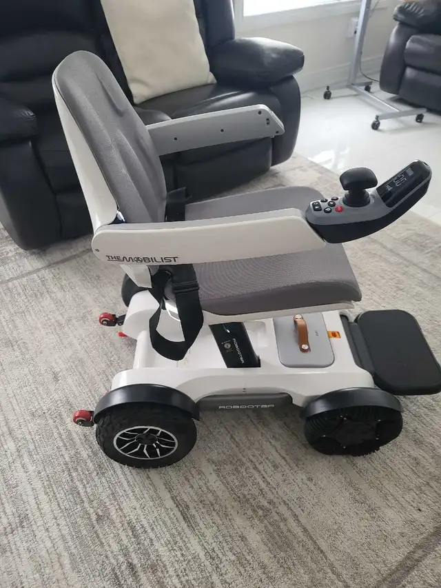 Robooter X40 Mobility Power Chair