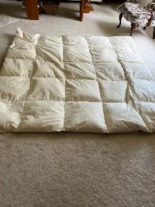 DOWN COMFORTER