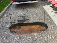 Free delivery used Antique Fireplace Fender (80 years old)