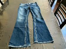 Ladies blue jeans for sale - Photo 9