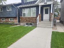 3 Beds & 2.5 Baths Main Floor of House in North Park Area