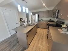 3 Beds & 2.5 Baths Main Floor of House in North Park Area - Photo 6