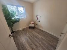 3 Beds & 2.5 Baths Main Floor of House in North Park Area - Photo 11