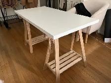 90% NEW-IKEA TABLE -Only 70.00CAD