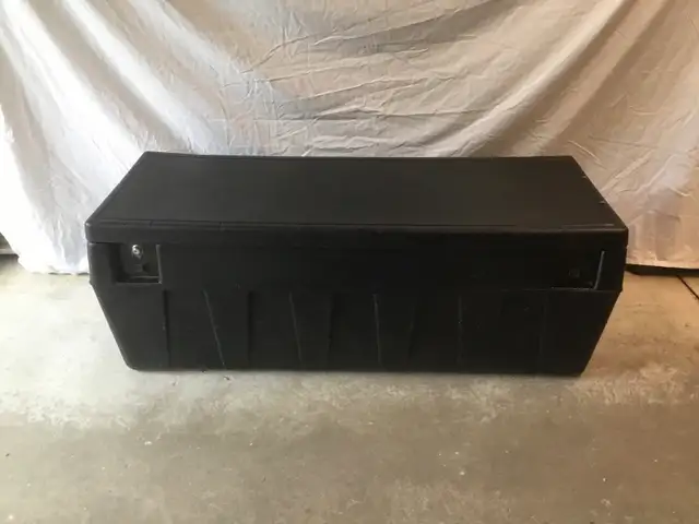 black box for tuck or trailer