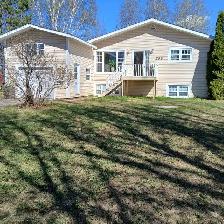 BATHURST , Maison à Vendre, House for Sale - Photo 2