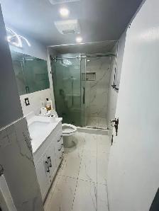 Shared Room Available in Mississauga Near Square One & Heartland - Photo 2