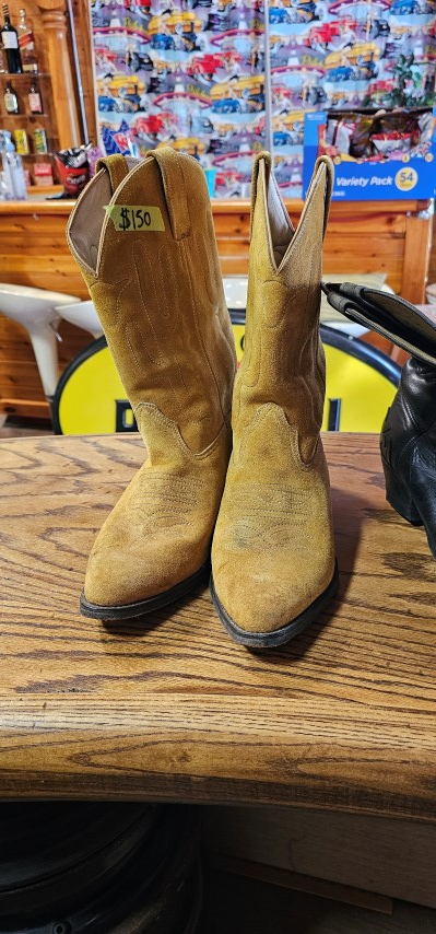 Men's cowboy boots