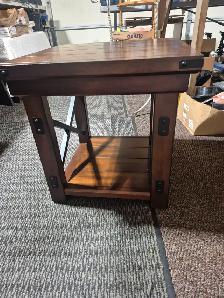 Coffee & End Tables - Photo 4