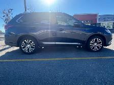 2017 Mitsubishi Outlander GT - All Wheel Drive - Photo 4