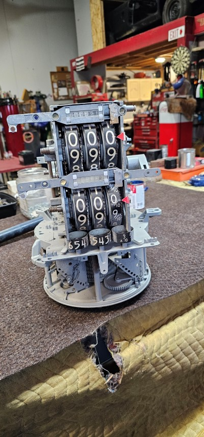 Gas pump meter