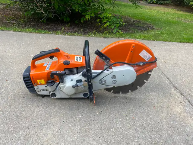 Stihl TS 400 Concrete Saw With Cart