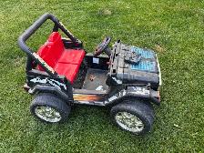 Raptor 4x4 Ride-On Toy - Photo 2