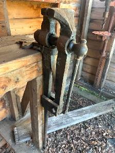 Black Smith Forge - Photo 4