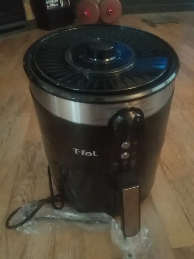Brand new air fryer