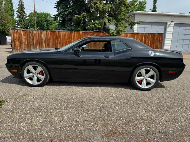 2010 Dodge Challenger SRT8 17,000KMS as new