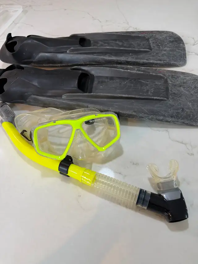 Snorkel Set with Fins