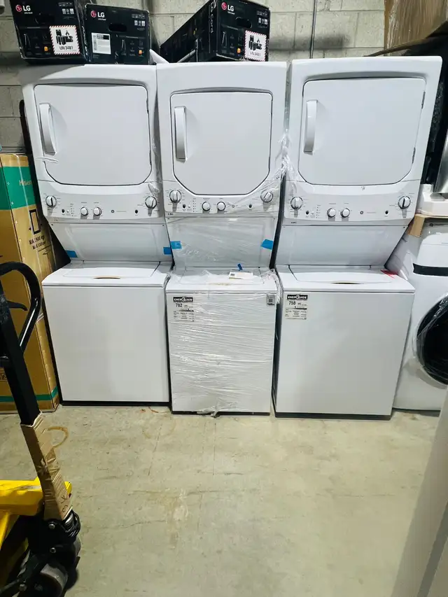 GE 27' Apartment Size Stacked Washer & Dryer Laundry Centre