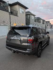 2019 Toyota 4 Runner Limited l NO ACCIDENTS l ONE OWNER - Photo 6