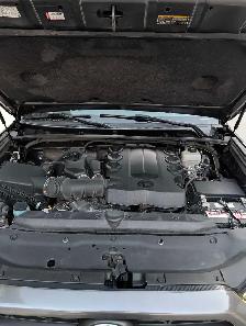 2019 Toyota 4 Runner Limited l NO ACCIDENTS l ONE OWNER - Photo 9