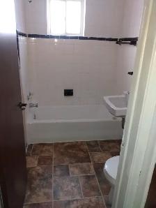ROOM FOR RENT  UNFURNISHED $650  A MONTH WHITBY - Photo 4