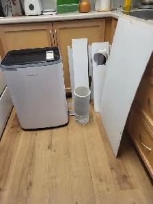 Air conditioner - Photo 2