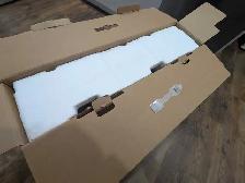 MSI Curved Gaming monitor ( Nearly New ) 27 inch - Photo 3
