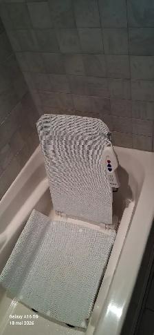 chaise a levage de bain - Photo 3
