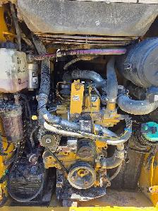 CAT 242D SKIDSTEER - Photo 3