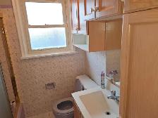 ST DAVIDS & COLLIER AREA THOROLD 3 BEDROOM UPPER HOME $2250.00 - Photo 2