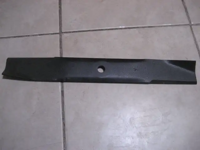 17' Toro mower blade # 115-5062