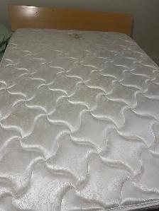 queen mattress - Photo 6