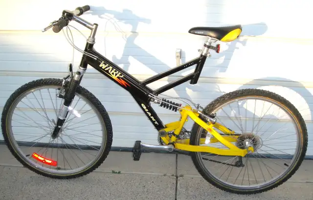 WARP GIANT DS-ONE MOUNTAIN BIKE