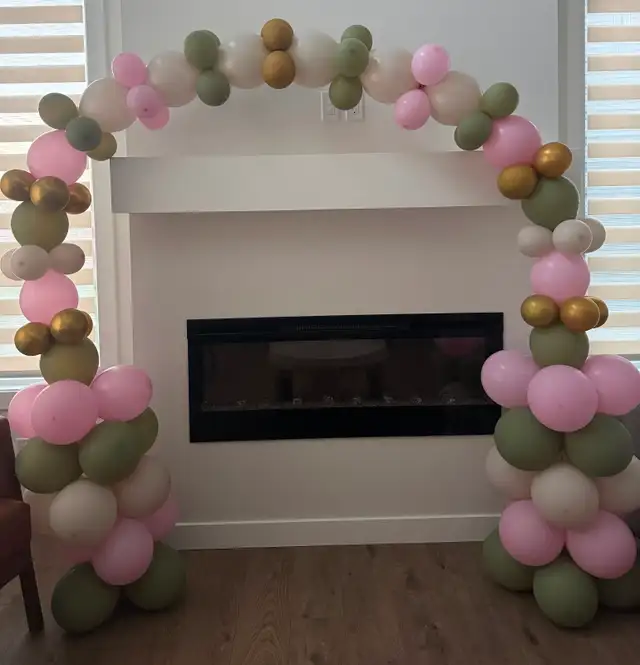 FREE BALLOON DECORATION!!