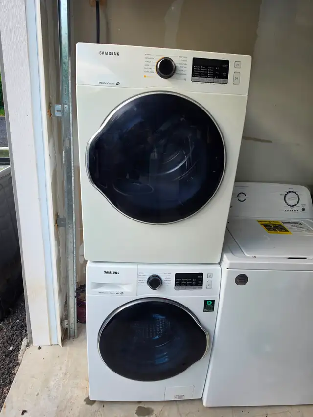 Samsung 24' Apartment Size Front-Load Stackable Washer Dryer