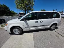 2010 Dodge Grand Caravan 119' WB - Photo 3