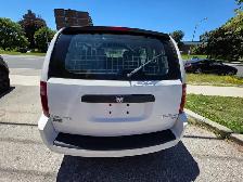 2010 Dodge Grand Caravan 119' WB - Photo 4