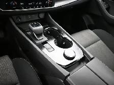 2024 Nissan Rogue SV - Photo 9