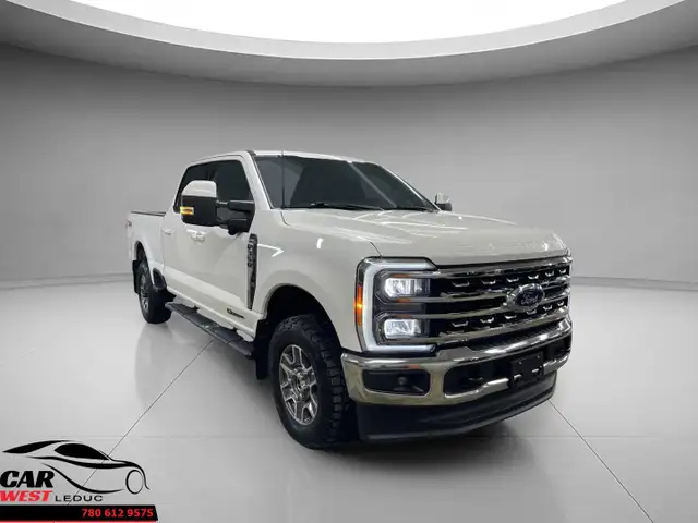 Ford Super Duty F-350 SRW Lariat 2023