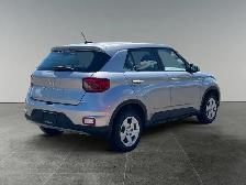 2024 Hyundai Venue Essential - Photo 7