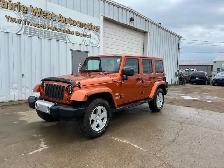 2011 Jeep WRANGLER UNLIMITED 4WD Sahara | No Accident | One Owne - Photo 9